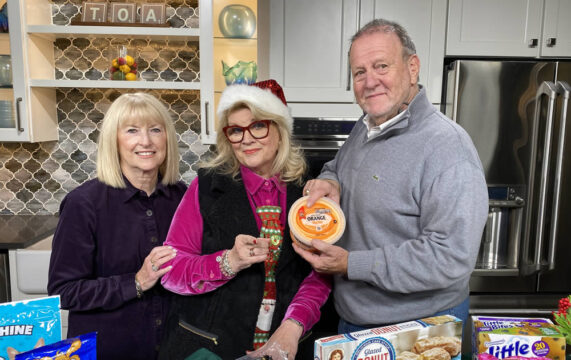 Colleen Ruszkowski, Edie Hand, and David Davis for Piggly Wiggly on Talk of Alabama